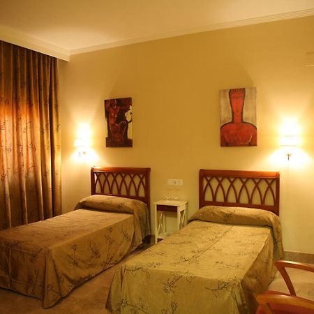 Hotel Torre Del Oro La Rinconada Екстер'єр фото