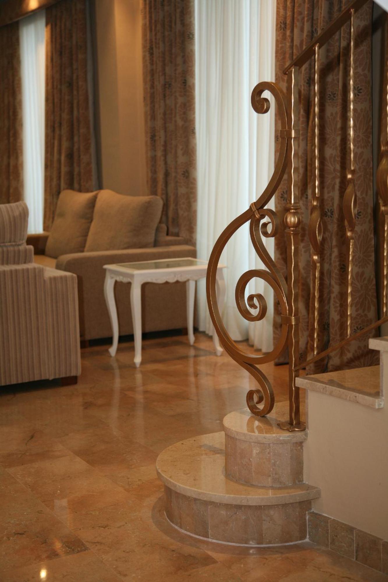 Hotel Torre Del Oro La Rinconada Екстер'єр фото